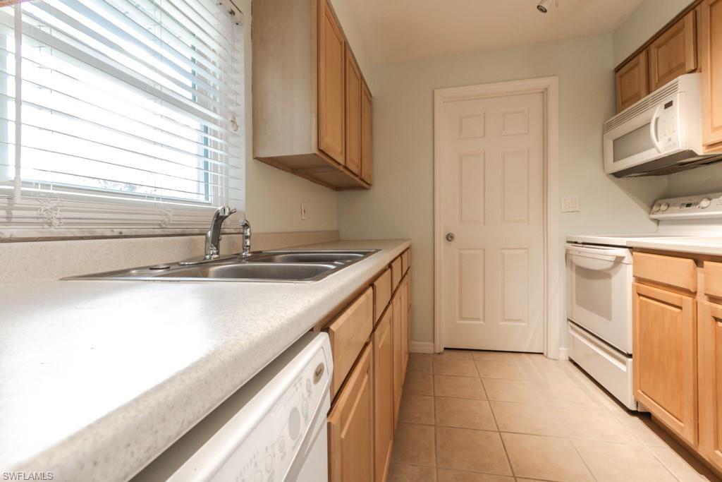 SAN CARLOS PARK - Residential