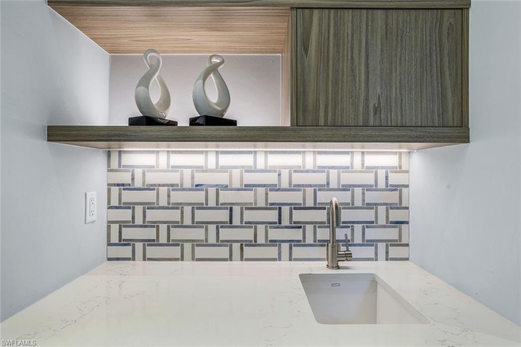 PINE RIDGE - Residential