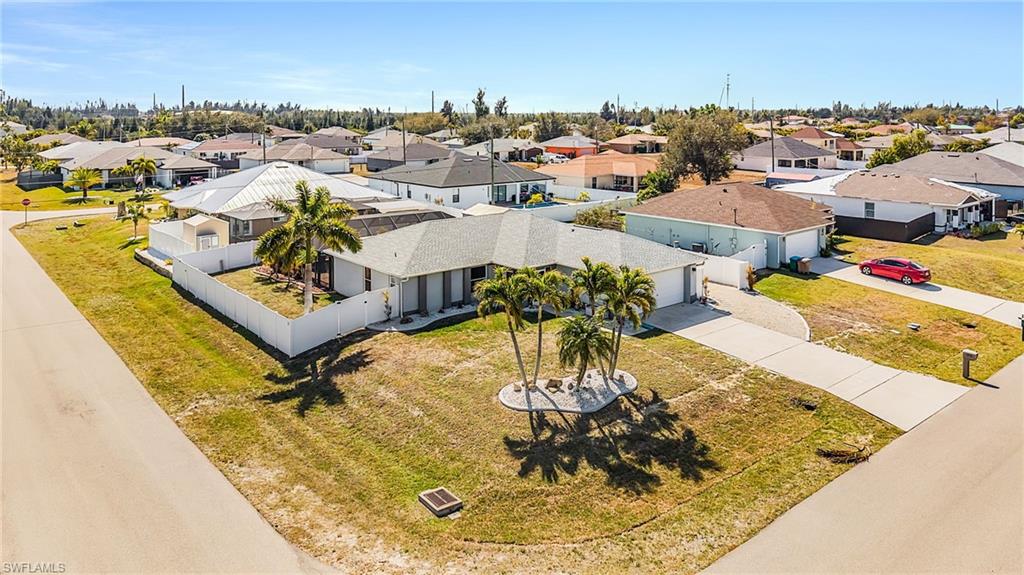 CAPE CORAL - Residential