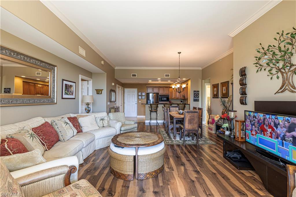 2748 Tiburon BLVD E C404