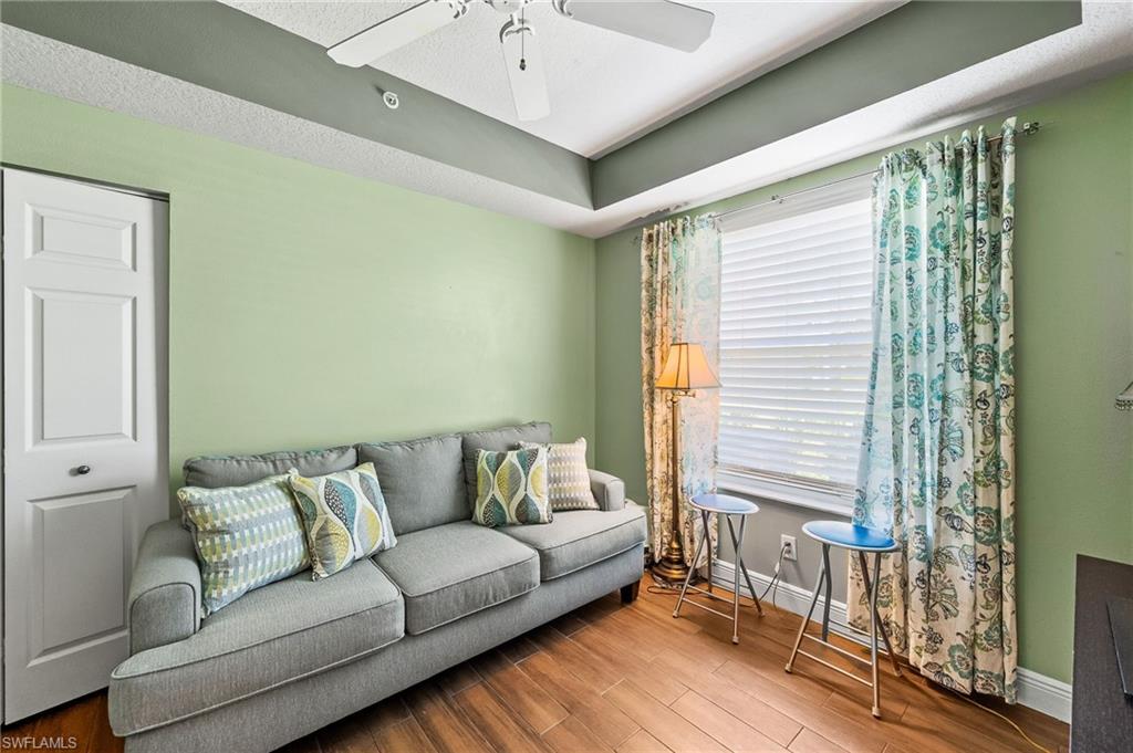 HUNTINGTON LAKES - Residential