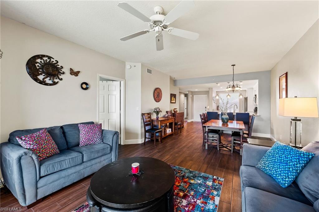 HUNTINGTON LAKES - Residential