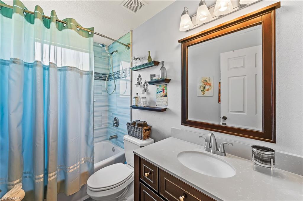 HUNTINGTON LAKES - Residential