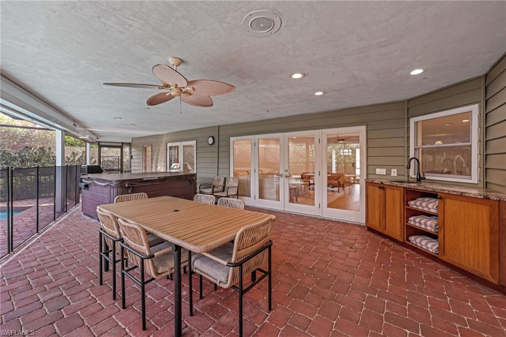 PARK SHORE - Residential