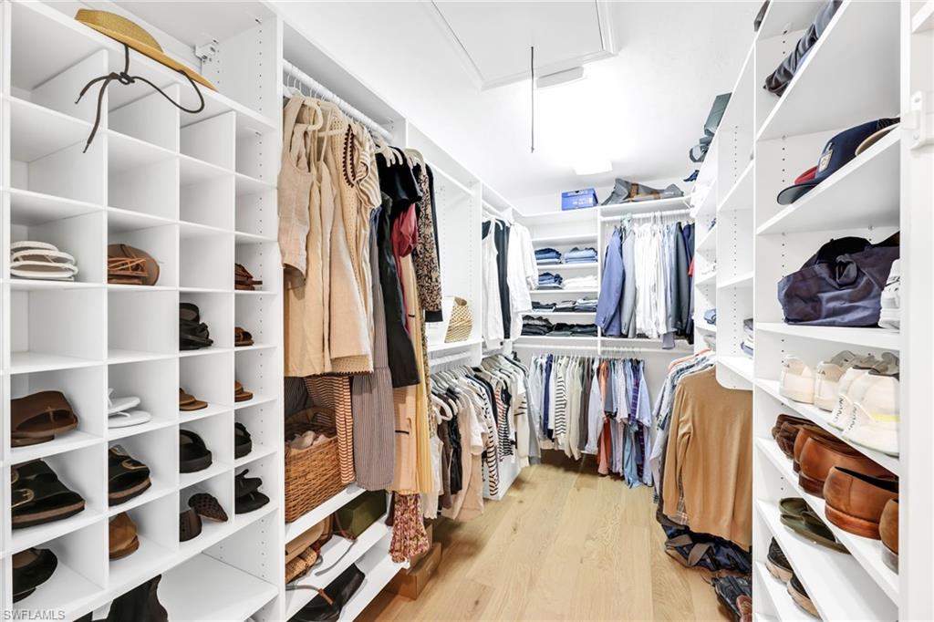 PARK SHORE - Residential