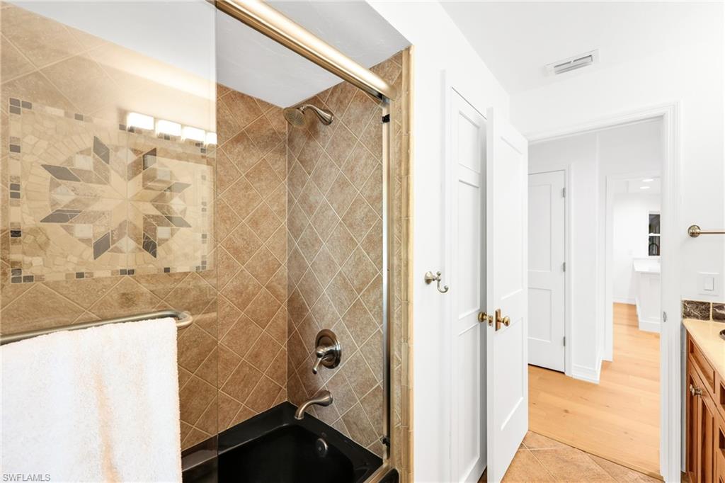 PARK SHORE - Residential