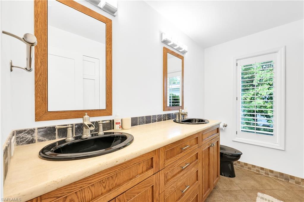 PARK SHORE - Residential