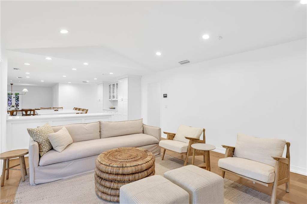 PARK SHORE - Residential