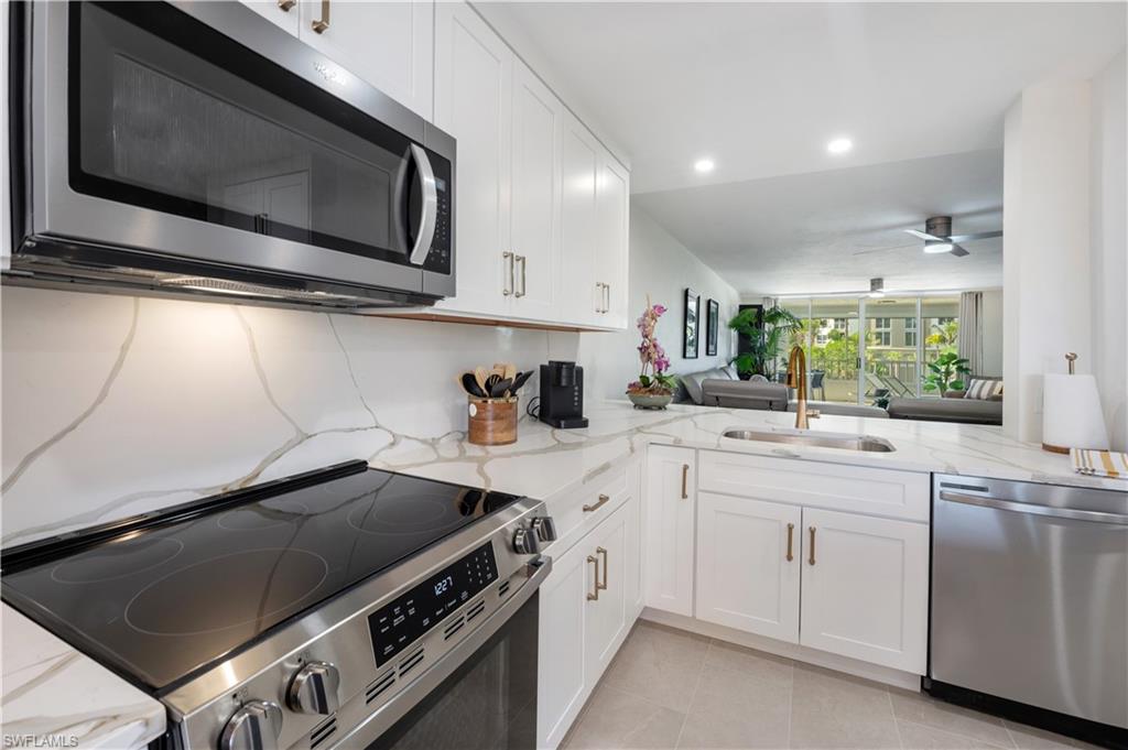 VANDERBILT LANDINGS - Residential Lease