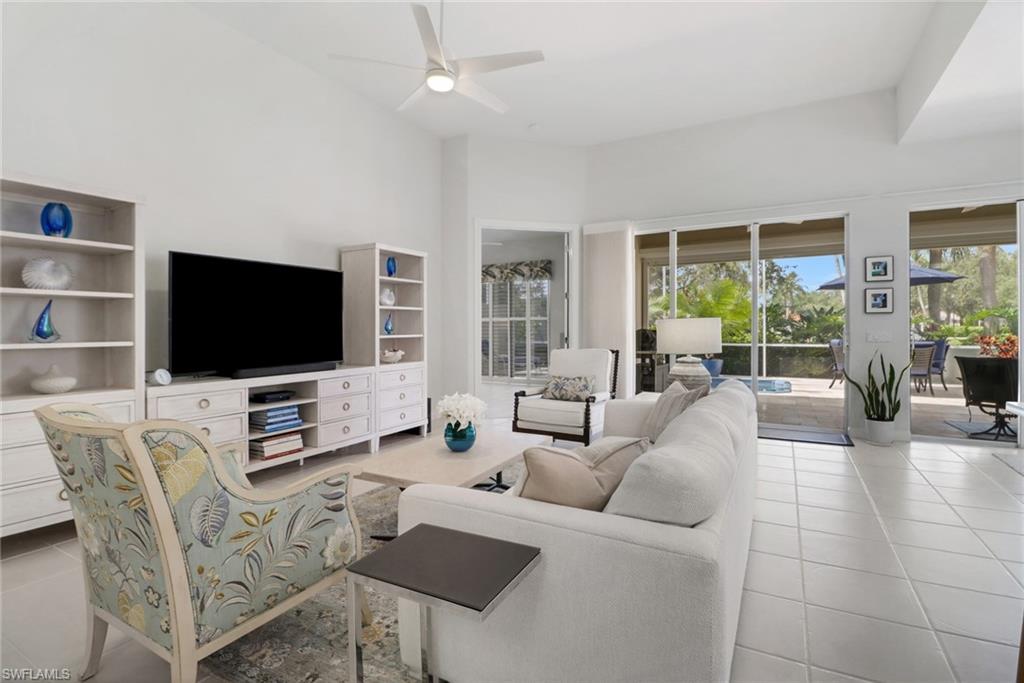 4733 Navassa LN