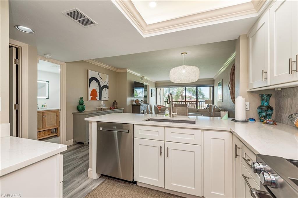 SMOKEHOUSE HARBOUR - Residential Lease