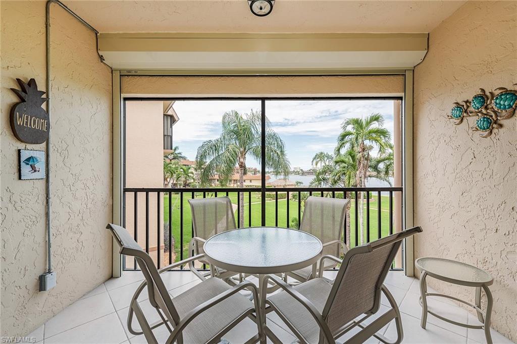 SMOKEHOUSE HARBOUR - Residential Lease