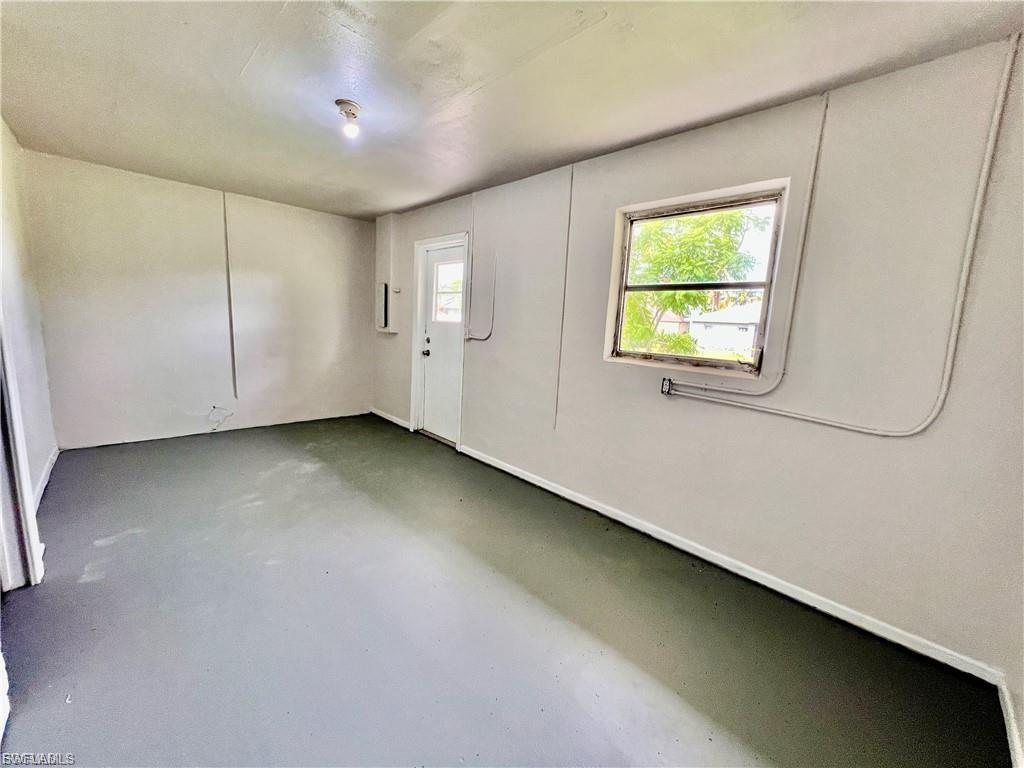 CAPE CORAL - Residential Lease