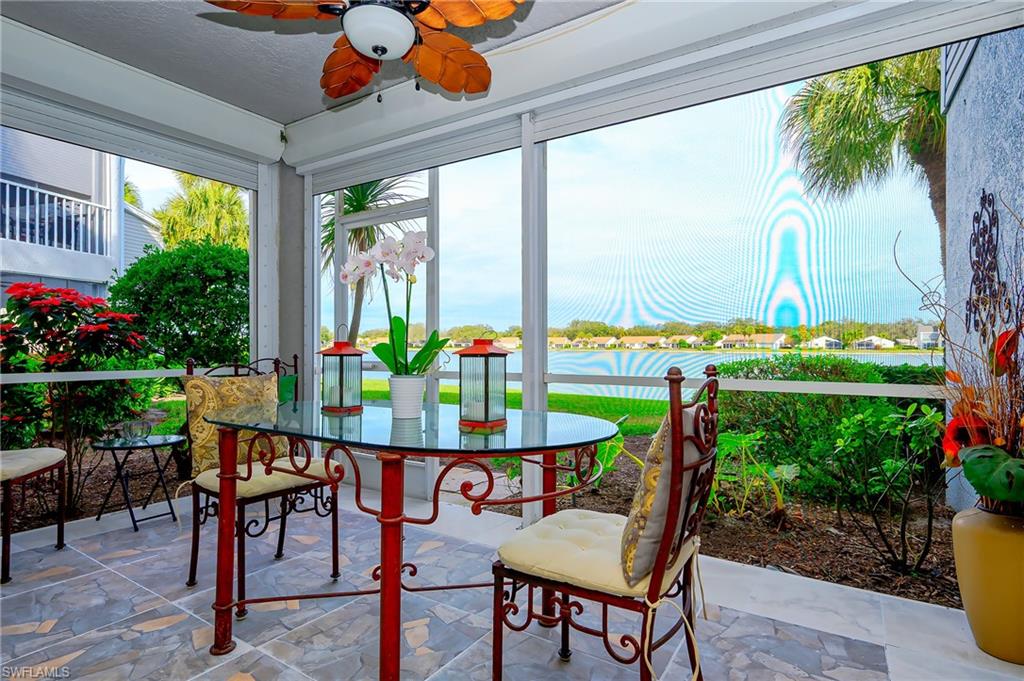 CARRIAGE HOMES AT LAKESIDE - Residential