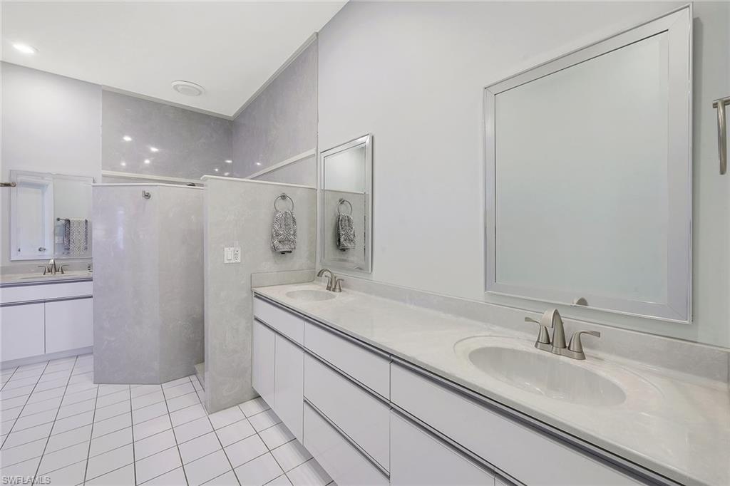 MARCO BEACH - Residential