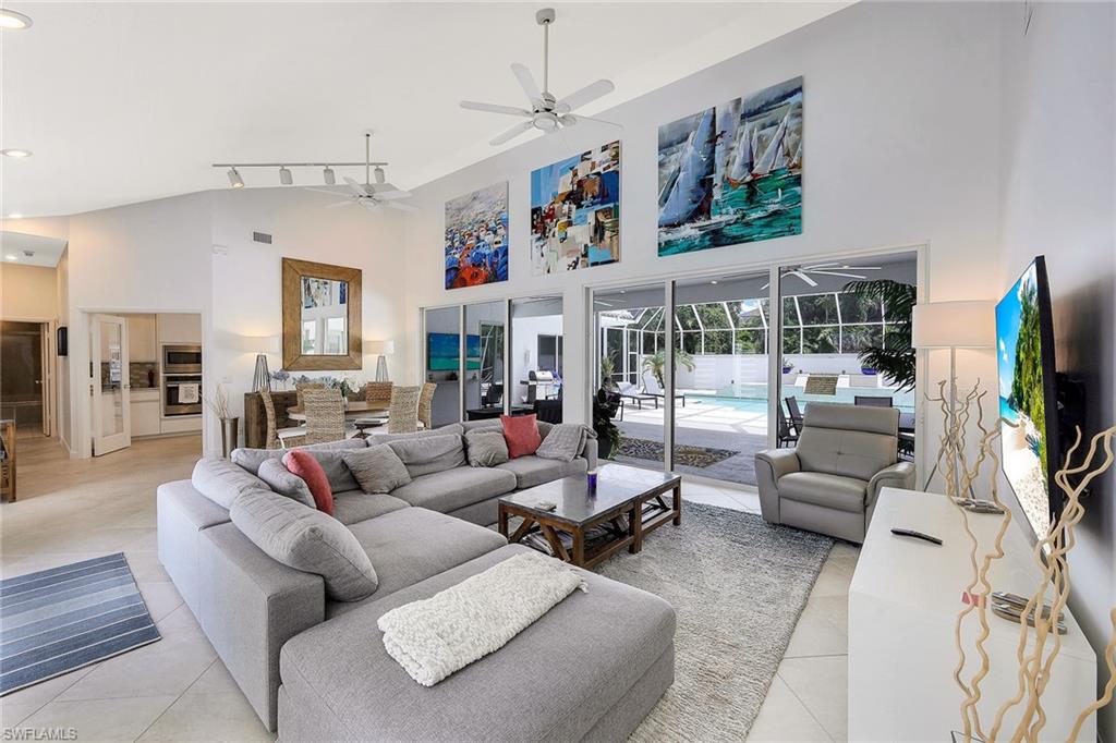 MARCO BEACH - Residential