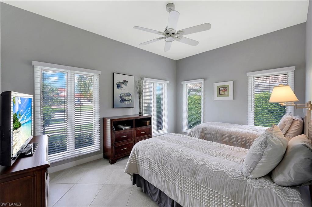 MARCO BEACH - Residential