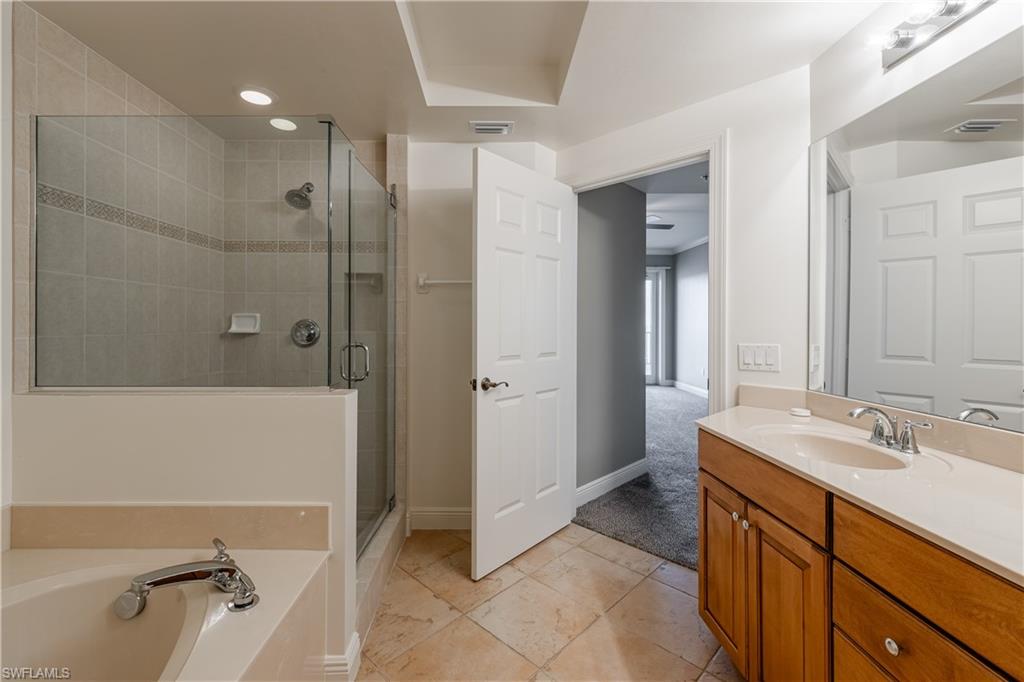 ST. TROPEZ - Residential