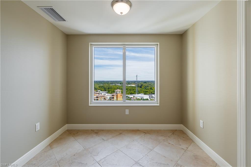 ST. TROPEZ - Residential