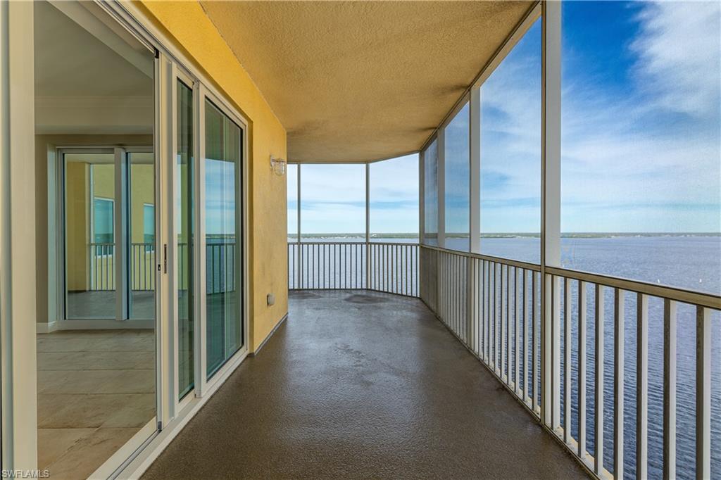 ST. TROPEZ - Residential