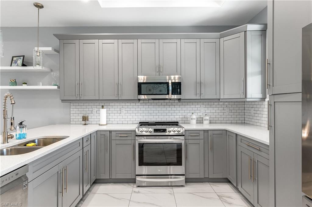 GOLDEN GATE ESTATES - Residential