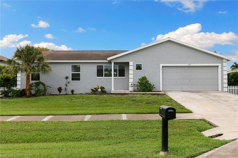 A home in MARCO ISLAND