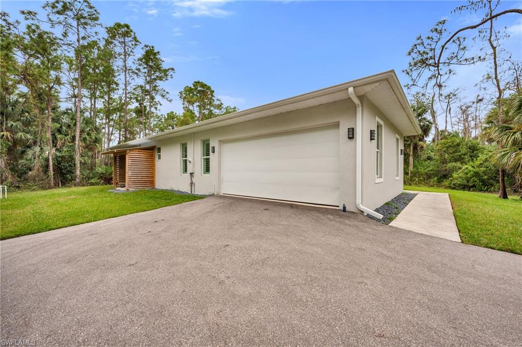 GOLDEN GATE ESTATES - Residential