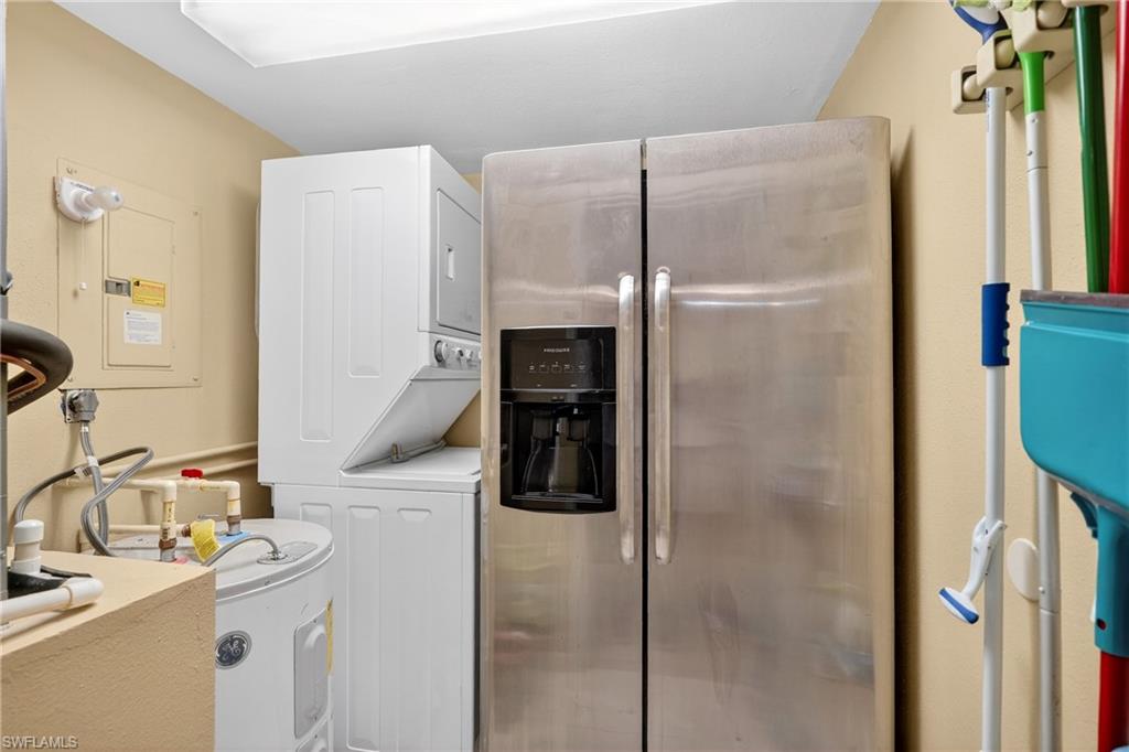 MANATEE COVE CONDO - Residential