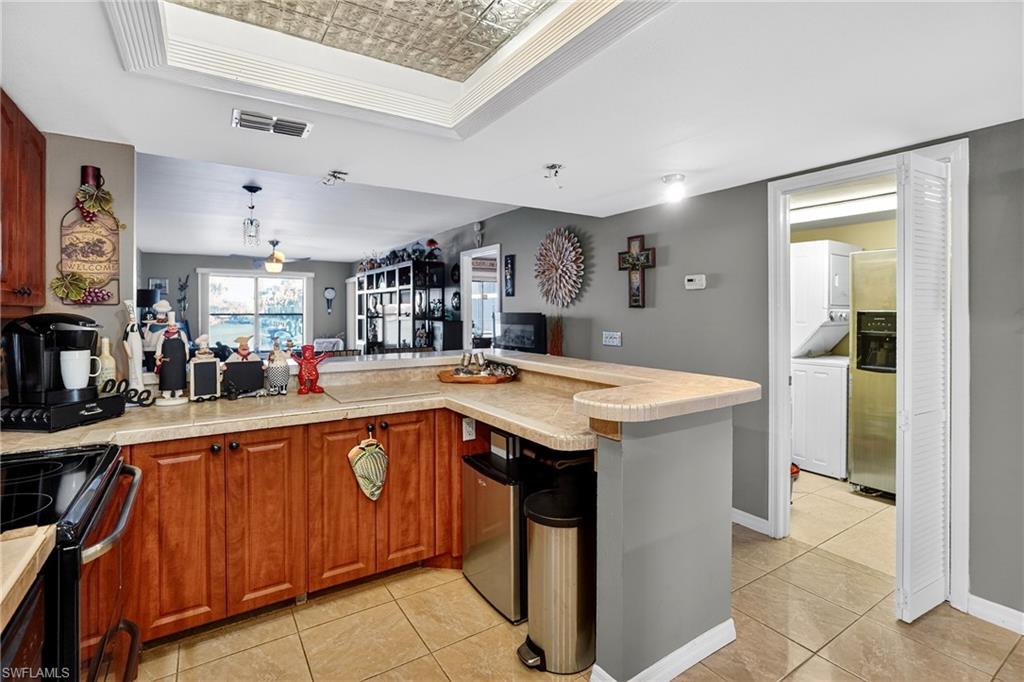 MANATEE COVE CONDO - Residential