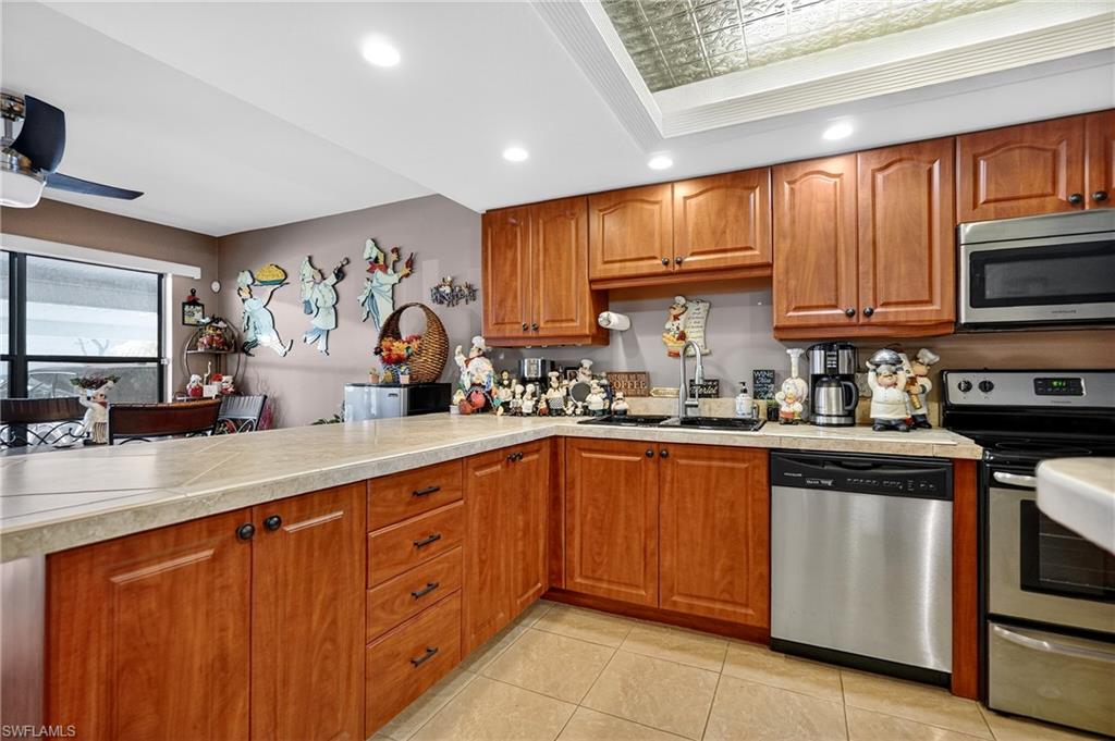 MANATEE COVE CONDO - Residential