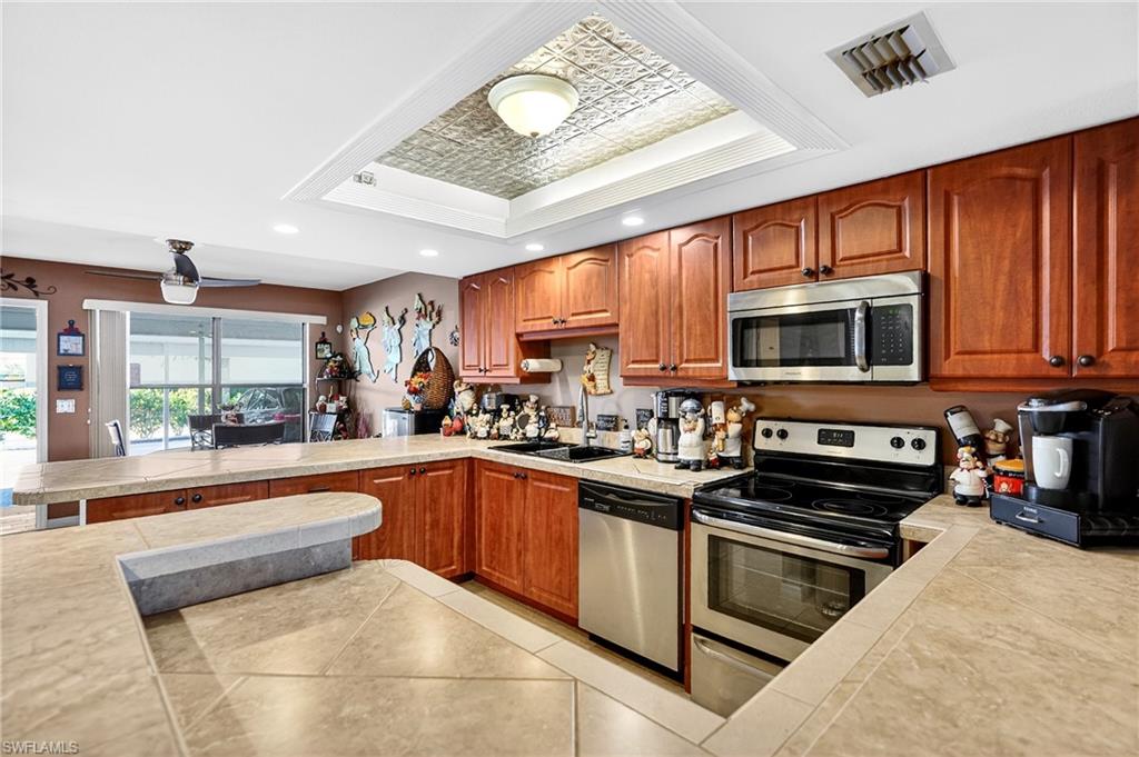 MANATEE COVE CONDO - Residential