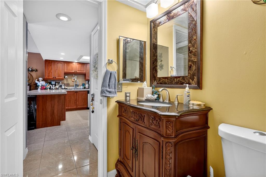 MANATEE COVE CONDO - Residential