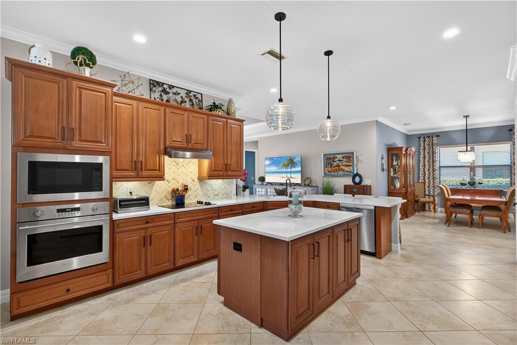 BONITA NATIONAL GOLF AND COUNTRY CLUB - Residential