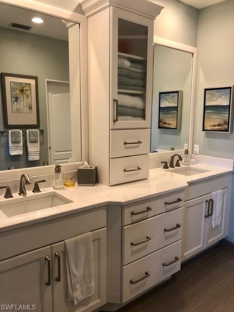 HIDDEN LAKES - Residential