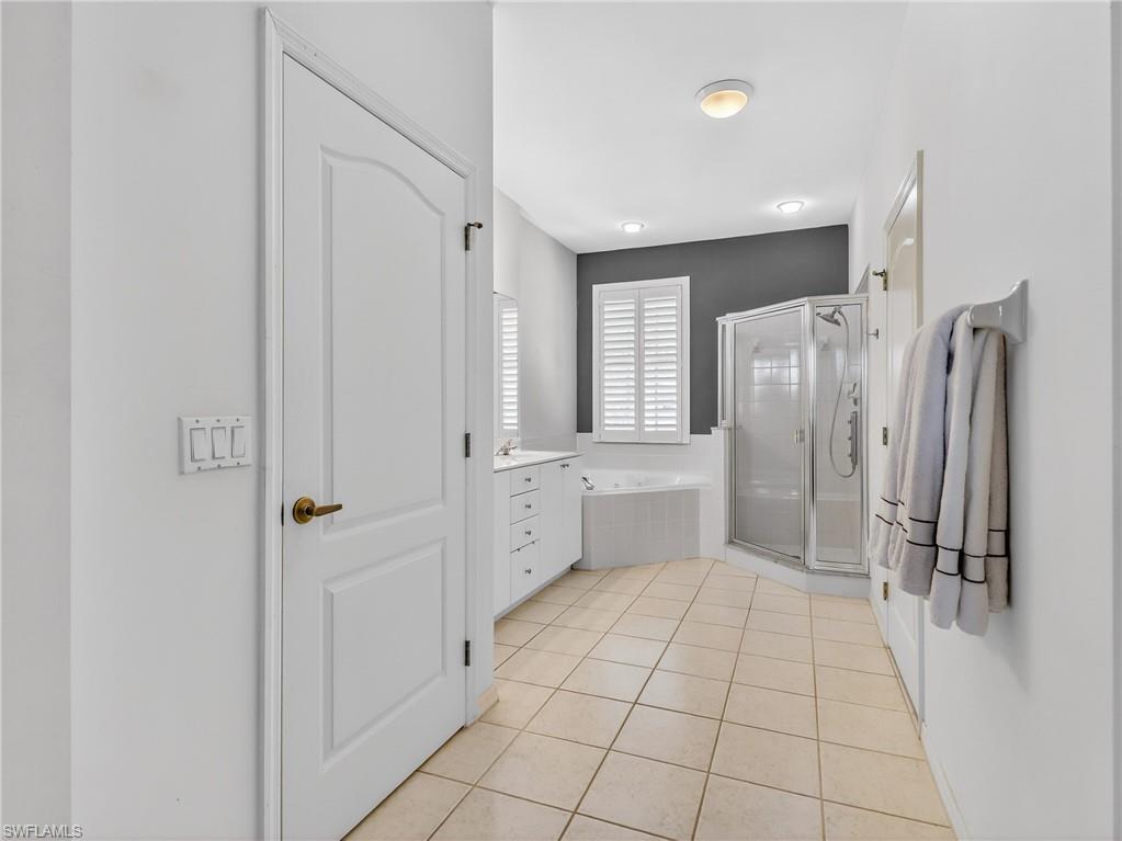 LAS BRISAS AT SPANISH WELLS - Residential