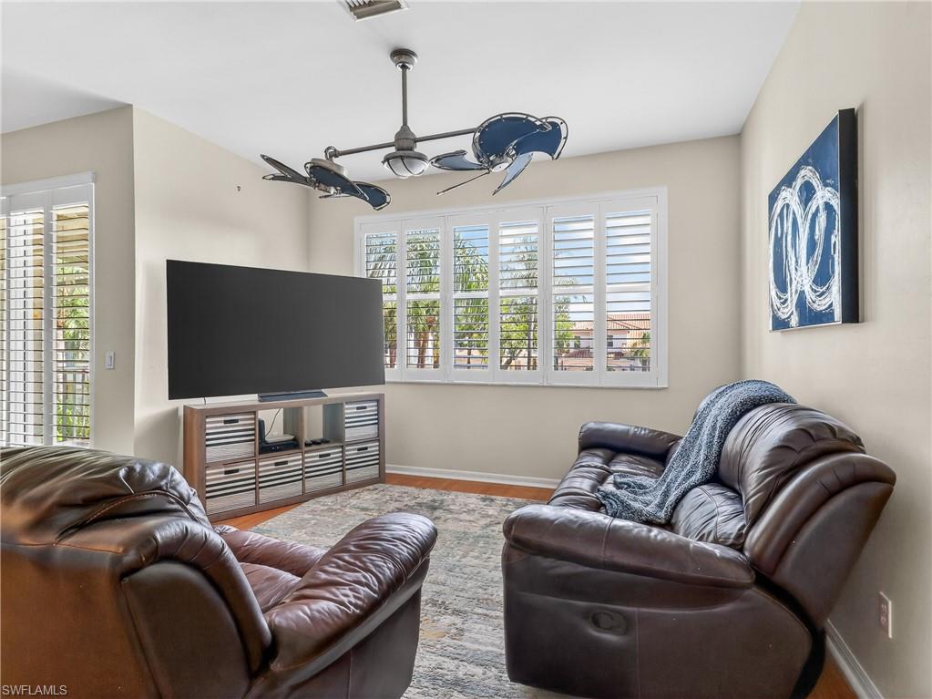 LAS BRISAS AT SPANISH WELLS - Residential