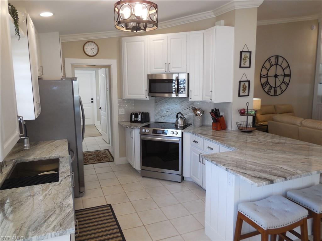 ISLAND WALK - Residential Lease