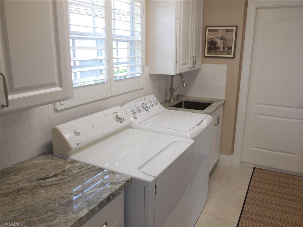 ISLAND WALK - Residential Lease