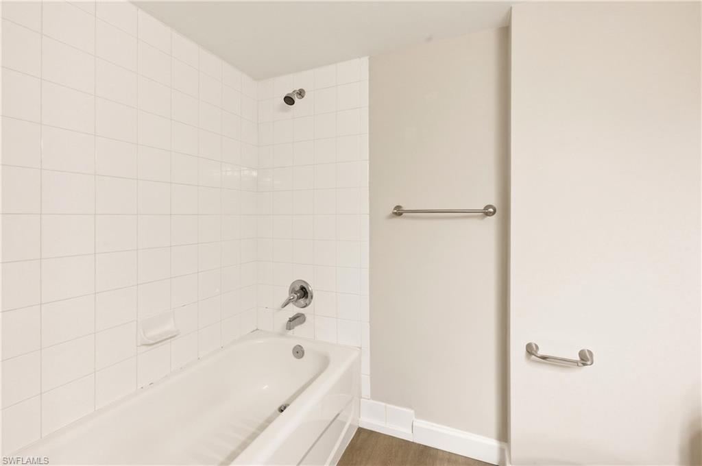 NAPOLI - Residential