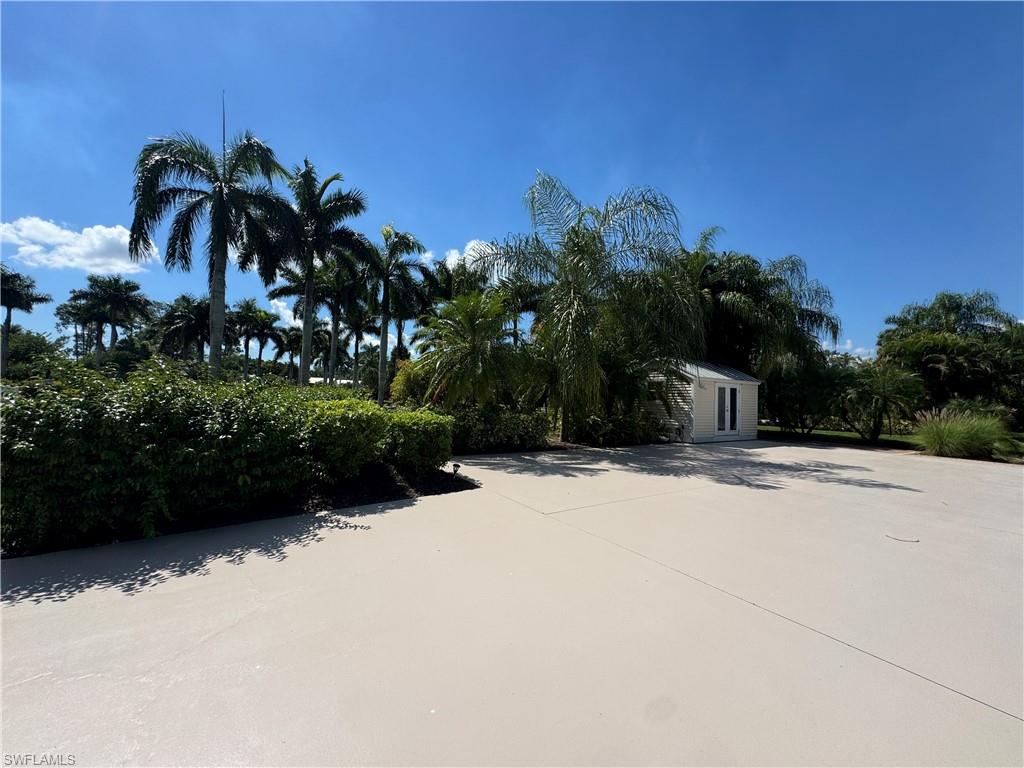 RIVERBEND MOTORCOACH RESORT - Land