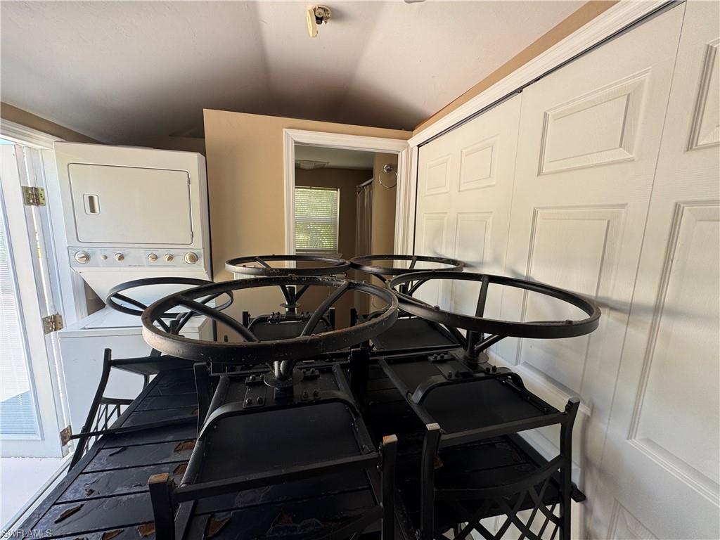 RIVERBEND MOTORCOACH RESORT - Land