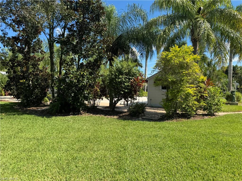 RIVERBEND MOTORCOACH RESORT - Land