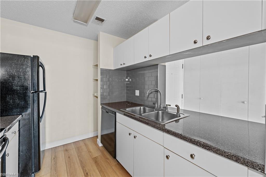 RENAISSANCE VILLAGE - Residential