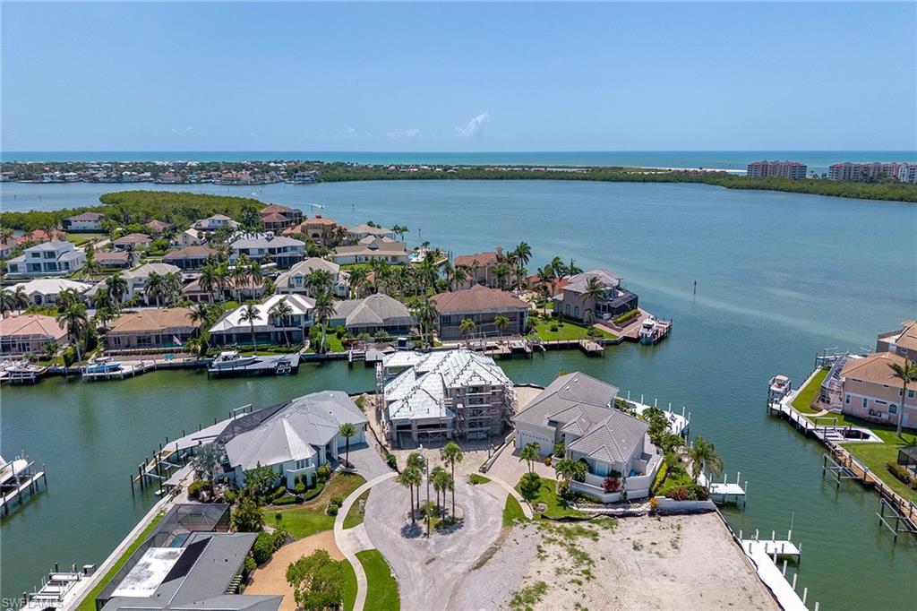 810 Elm CT