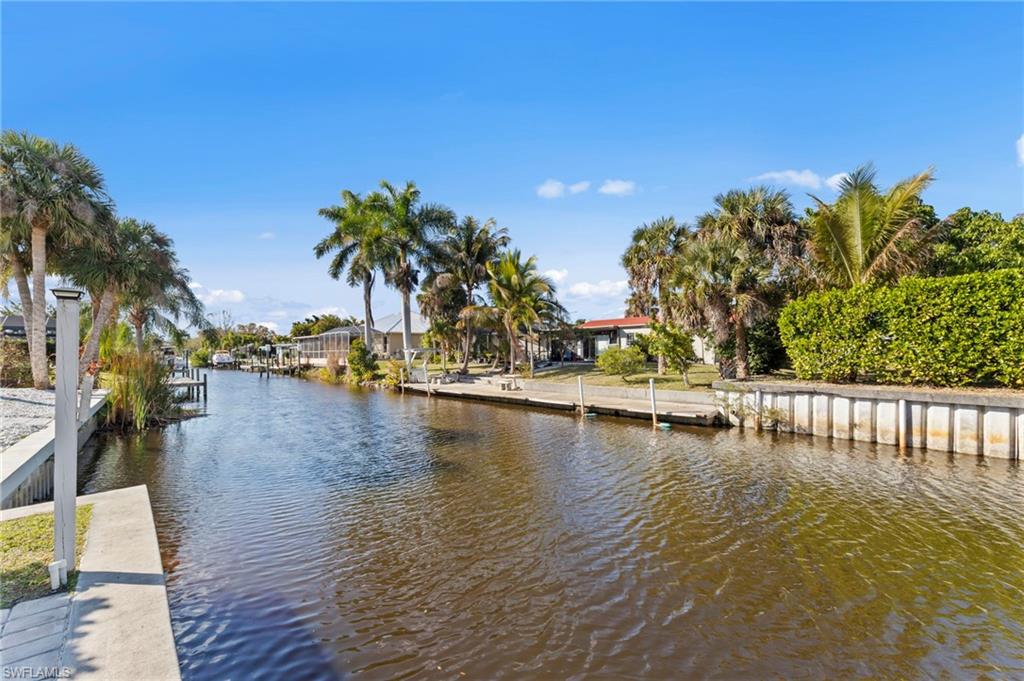 FORT MYERS SHORES - Residential