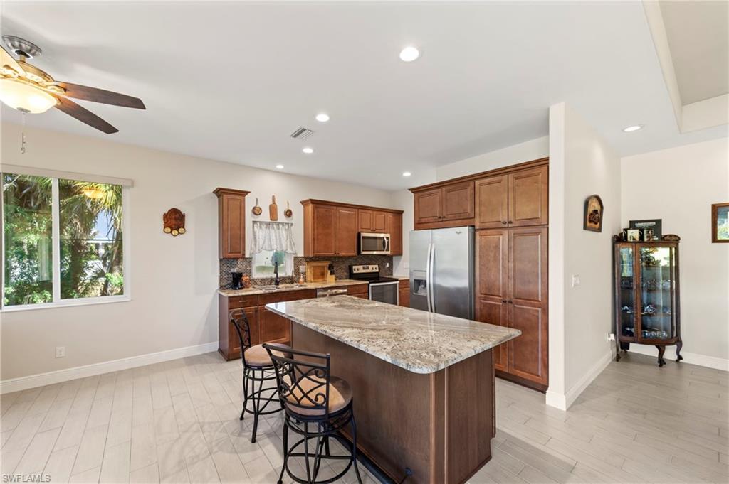 FORT MYERS SHORES - Residential