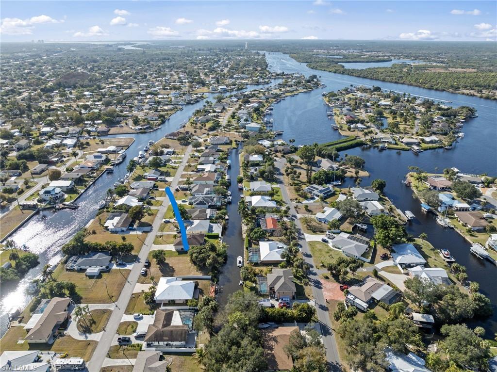 FORT MYERS SHORES - Residential