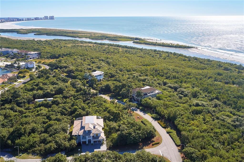 HIDEAWAY BEACH - Land