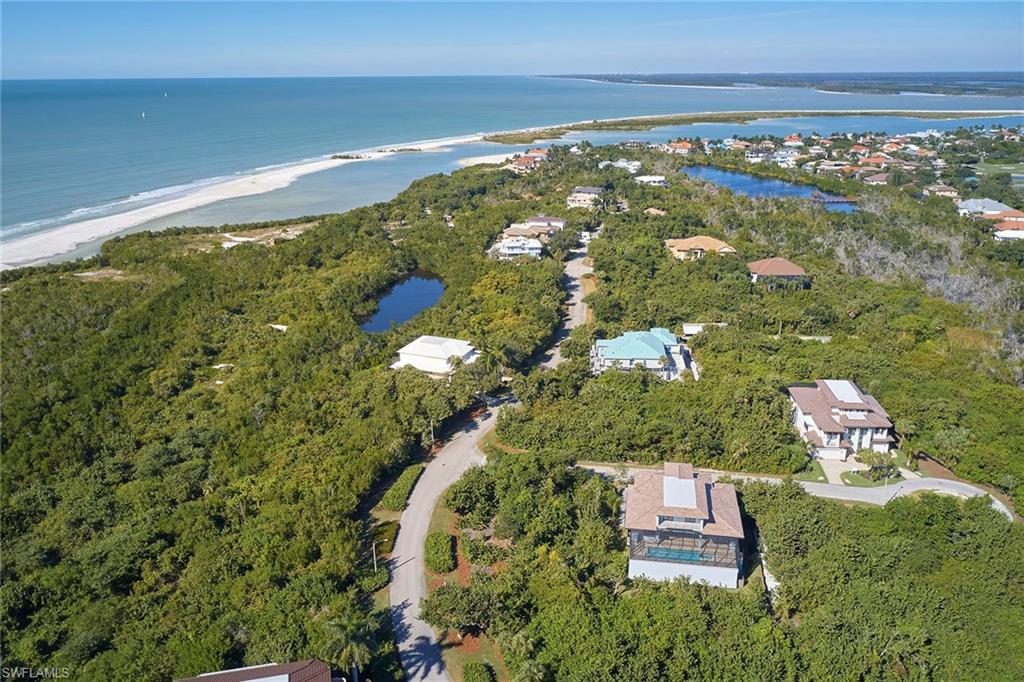 HIDEAWAY BEACH - Land