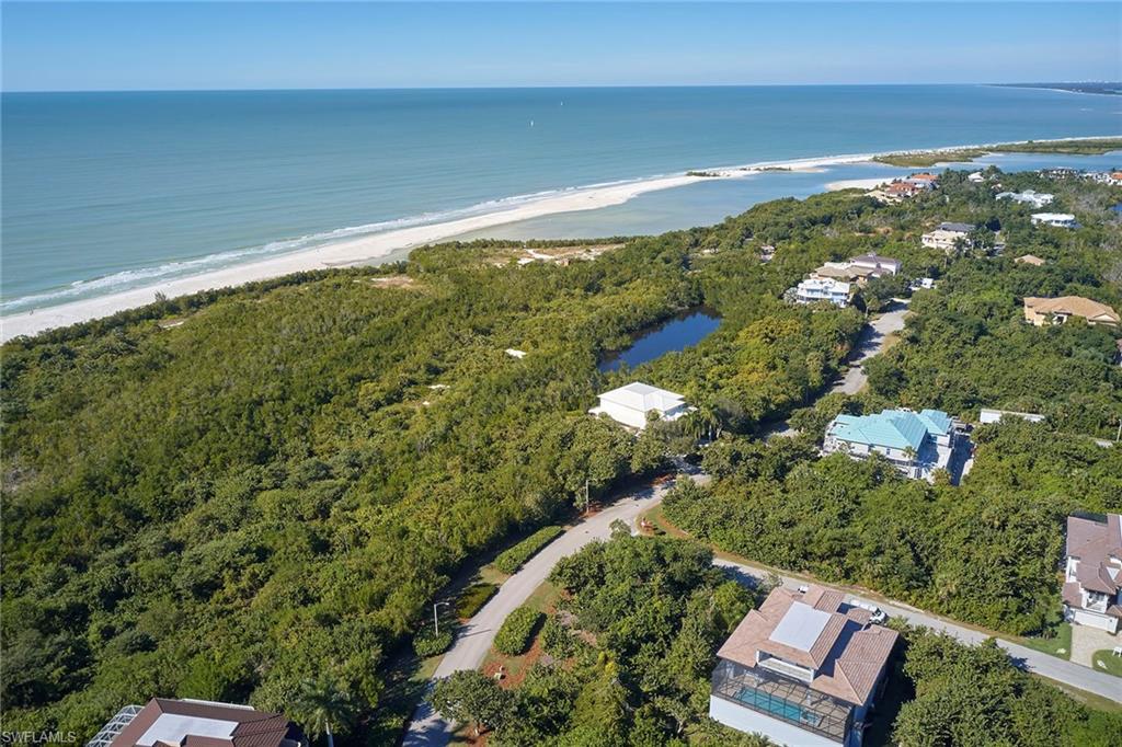 HIDEAWAY BEACH - Land